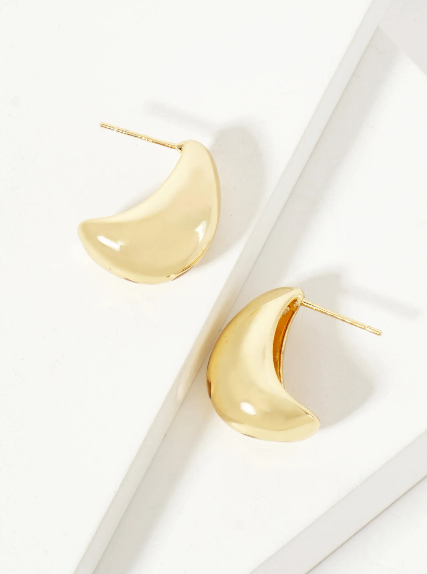 Polished Brass 20mm Puffy Hollow Teardrop 18K-Gold-Dipped Hoop Earrings