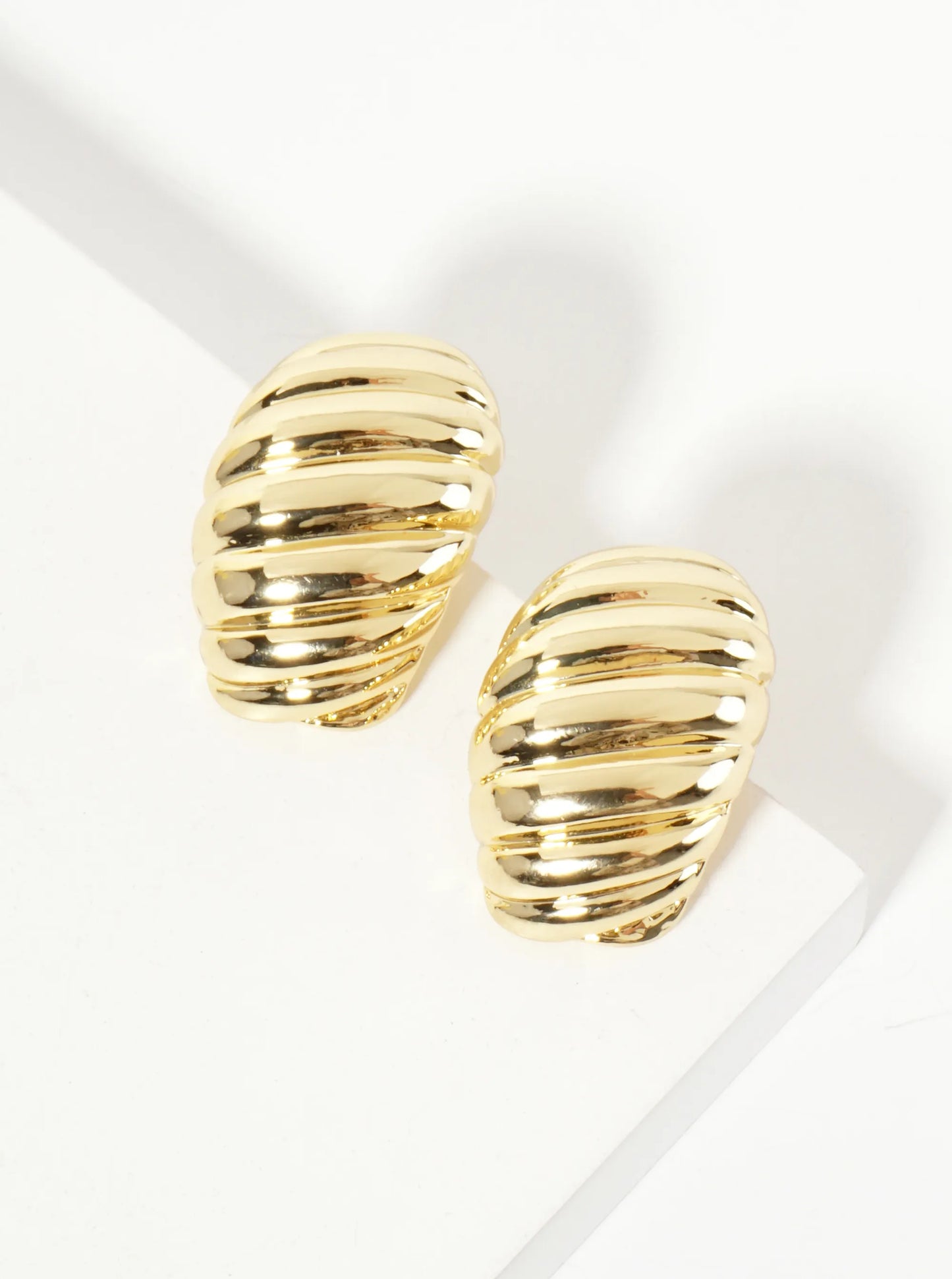 Polished Brass 25mm Ribbed 18K-Gold-Dipped Soft-Curve Oval Post Earrings