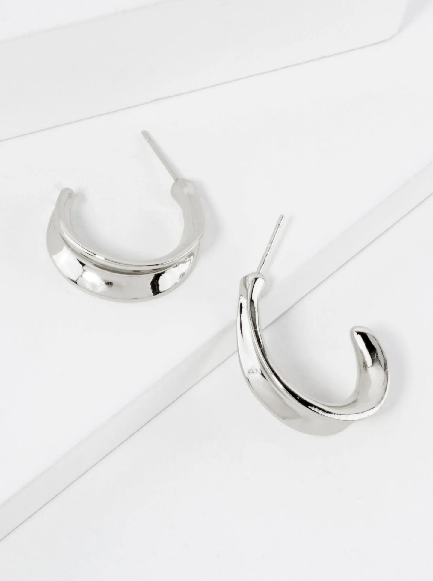 Polished Brass 25mm Teardrop-Shaped 18K-Gold-Dipped 25mm Open Hoop Earrings