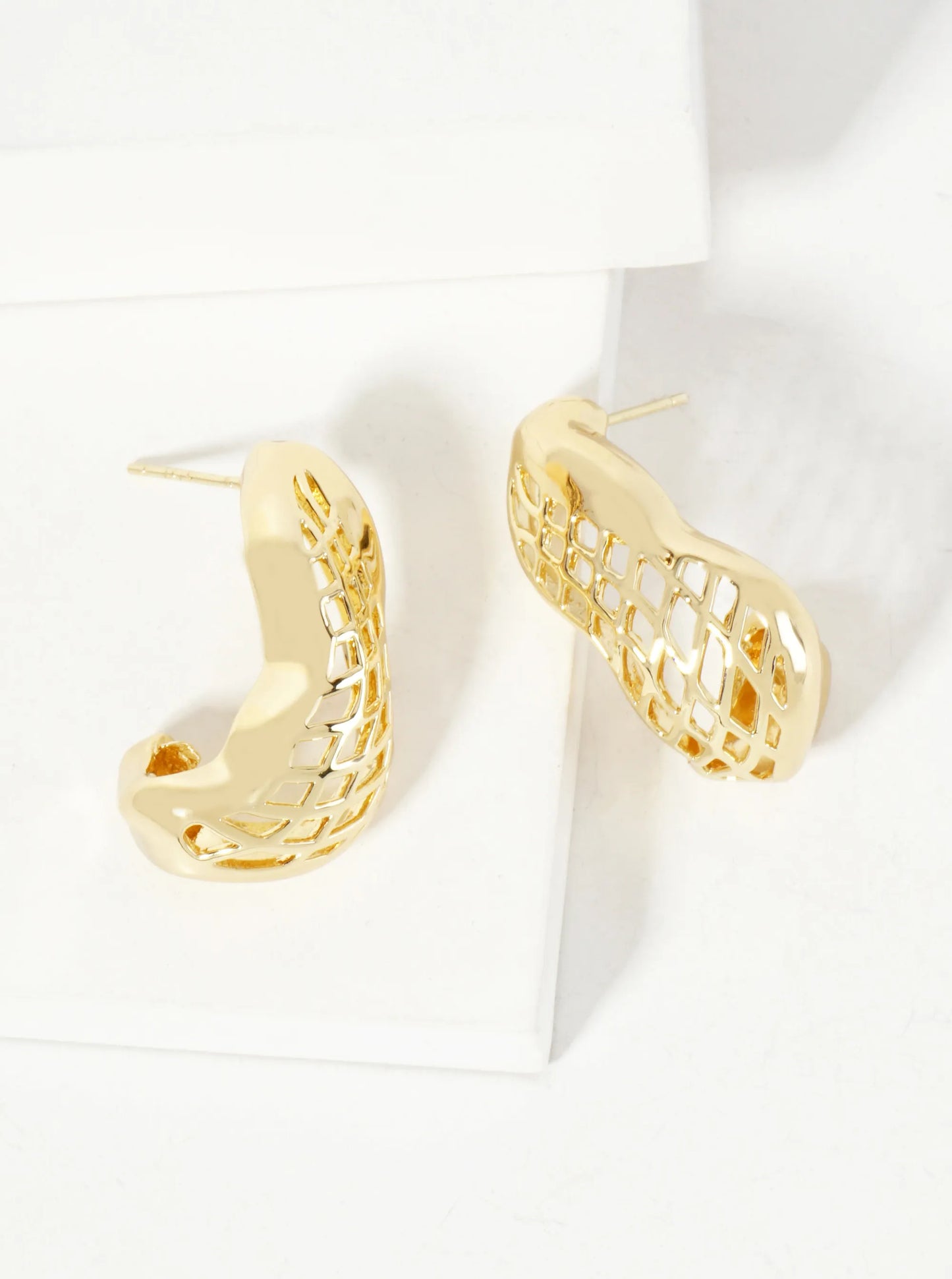 Polished Brass Filigree 25mm 18K-Gold-Dipped Organic-Shaped Hoop Earrings