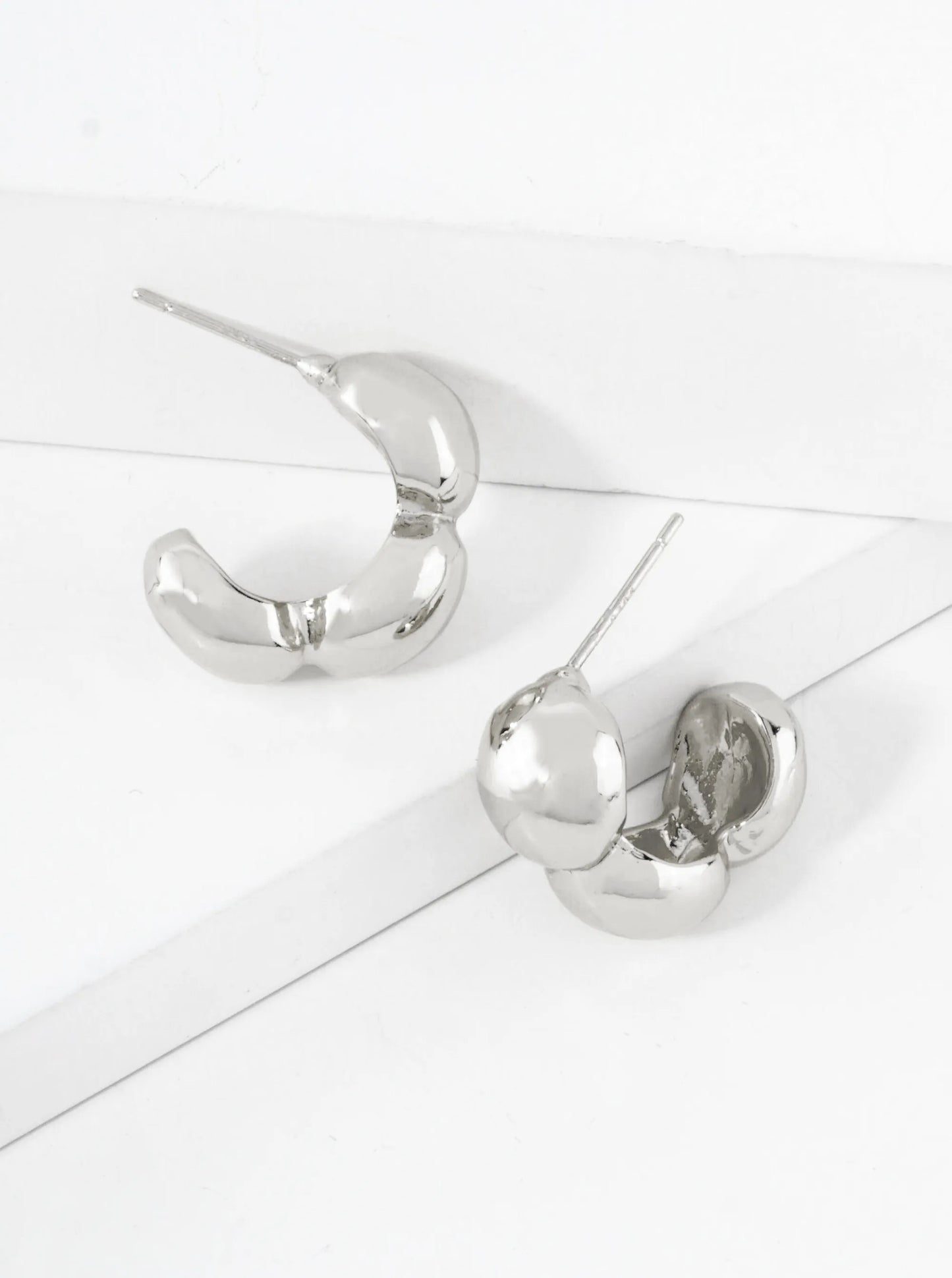 Polished Brass Flower-Shaped 15mm 18K-Gold-Dipped Hoop Earrings