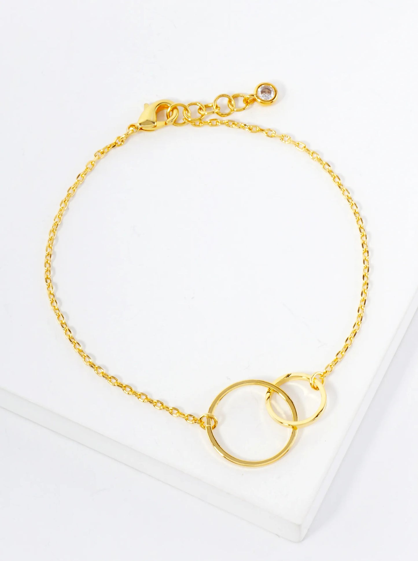 Polished Brass Interlocking-Circle Accents 18K-Gold-Dipped Chain Bracelet