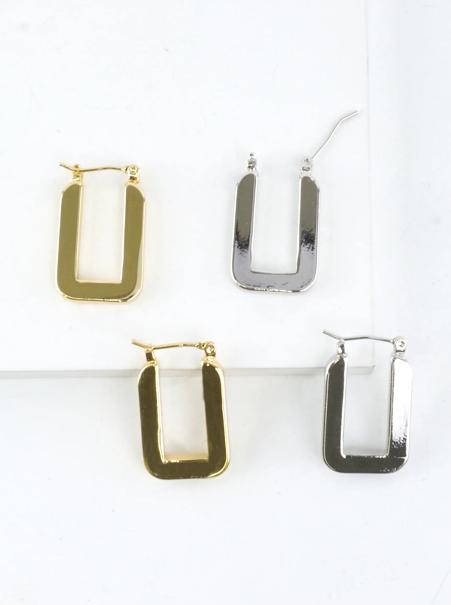 Polished-Brass-Rectangular-Geometric-Hoop-Earrings-151-SE12276-GLD-2-KMN0XJ04032326K0612.jpg