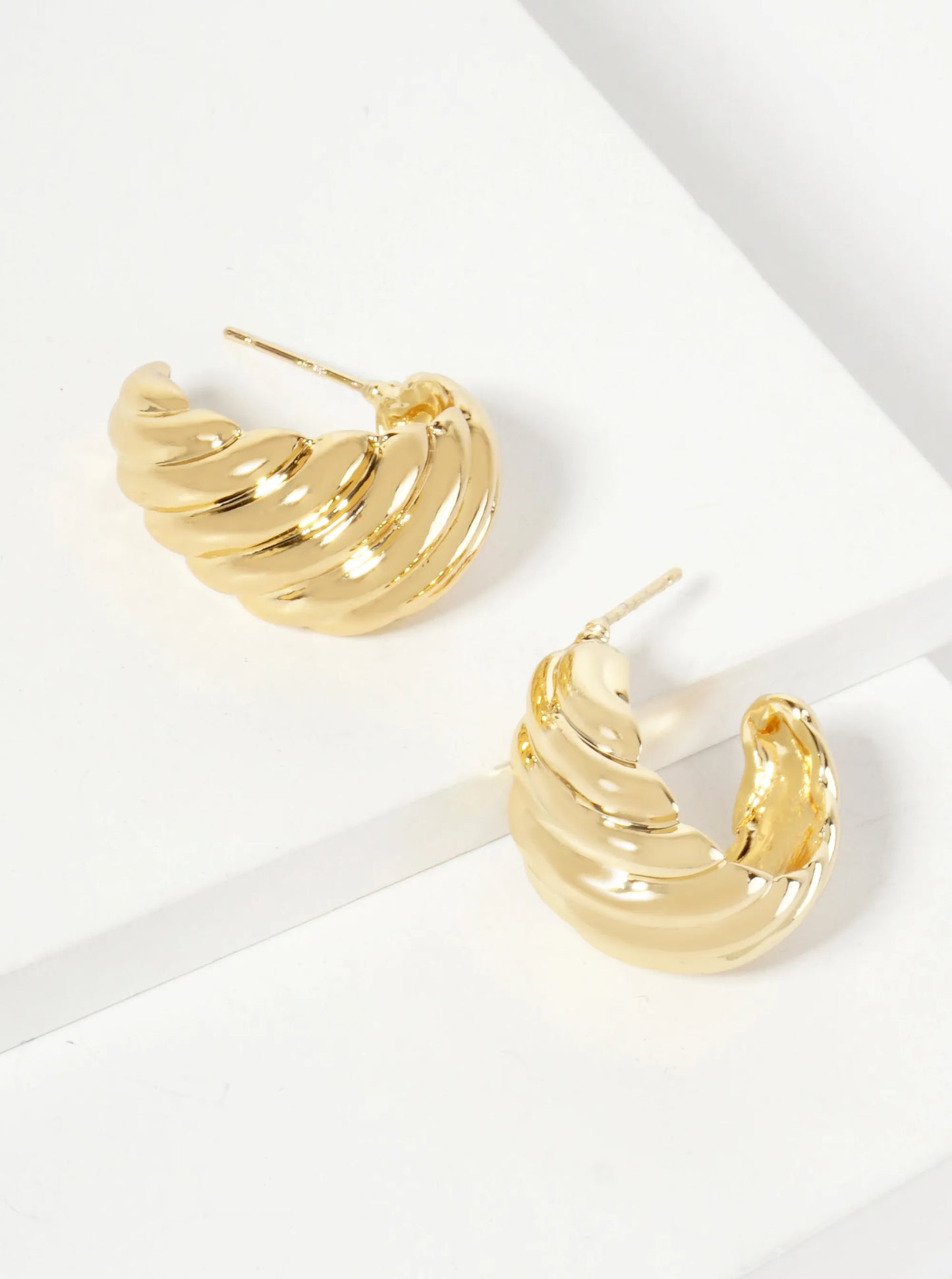 Polished Brass Wavy-Texture 20mm 18K-Gold-Dipped Tapered Open Hoop Earrings