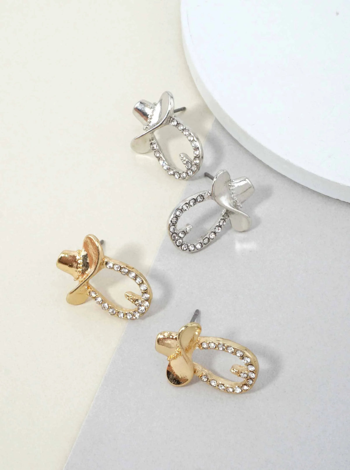 Polished-Cowgirl-Hat-Horseshoe-Stud-Earrings-61-E7143-GCR-1-A2DD2E16075426K0308.jpg