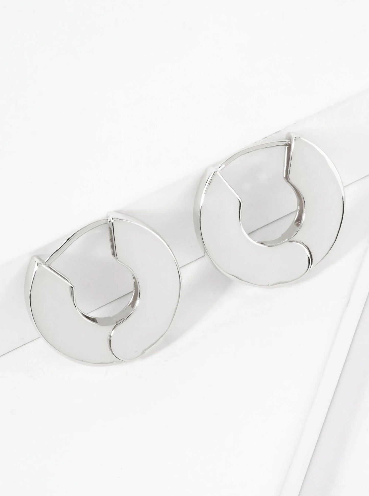 Polished Flat Design 8mm Wide 25mm 14K-Gold-Dipped Hinged Hoop Earrings