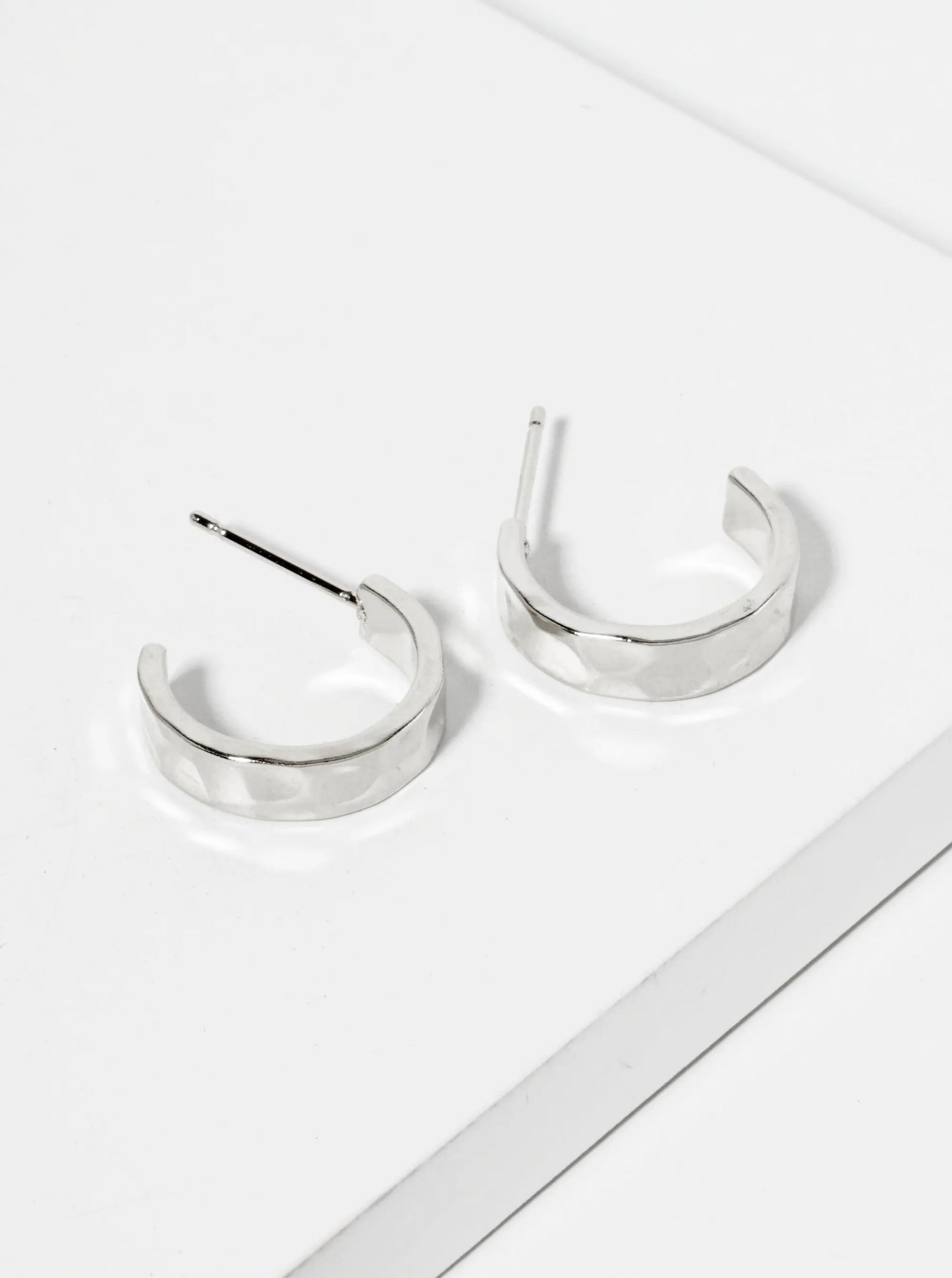 Polished Metal 15mm Hammered Open Hoop Earrings