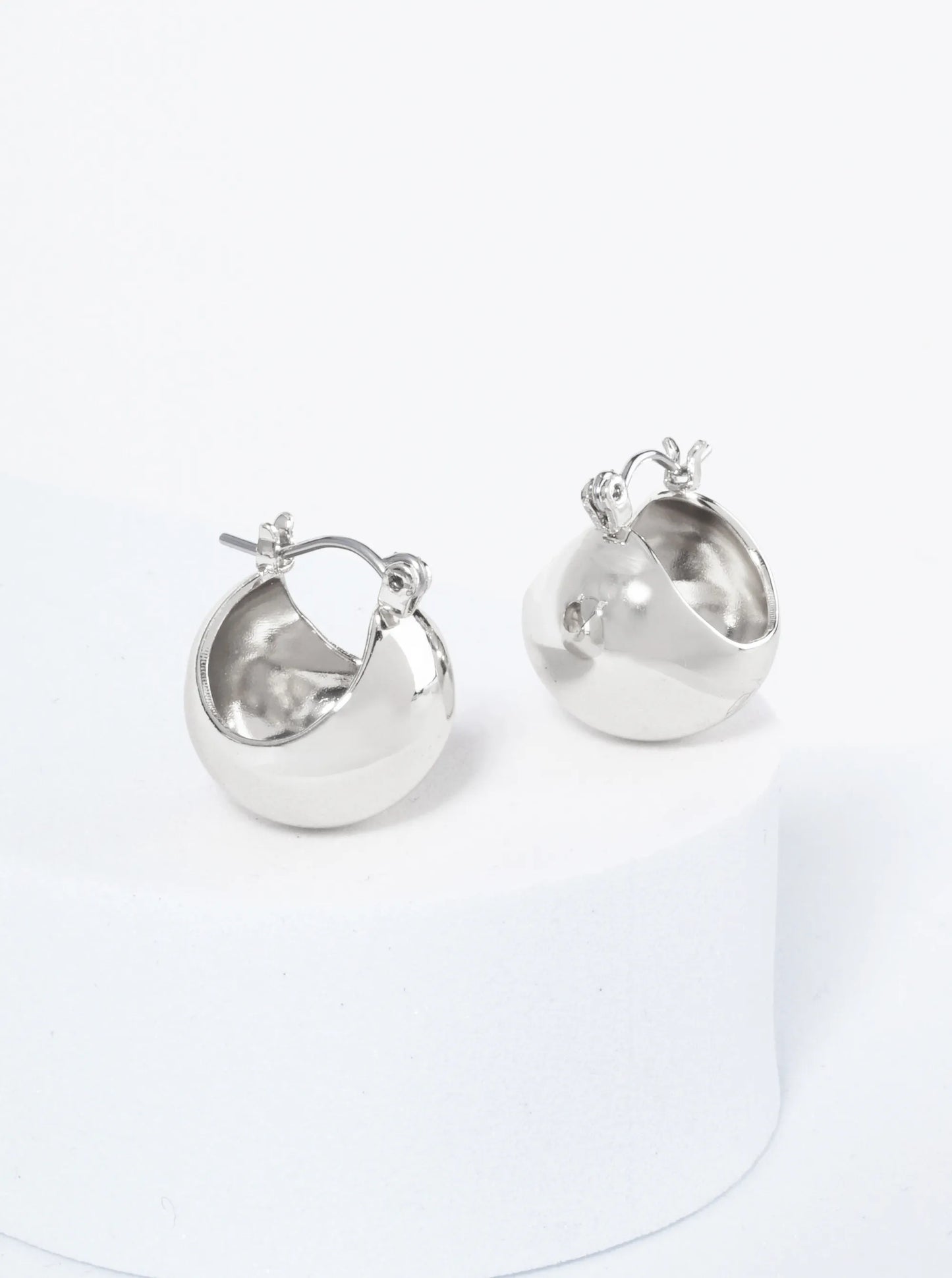 Polished Metal 15mm Hollow Hoop Earrings