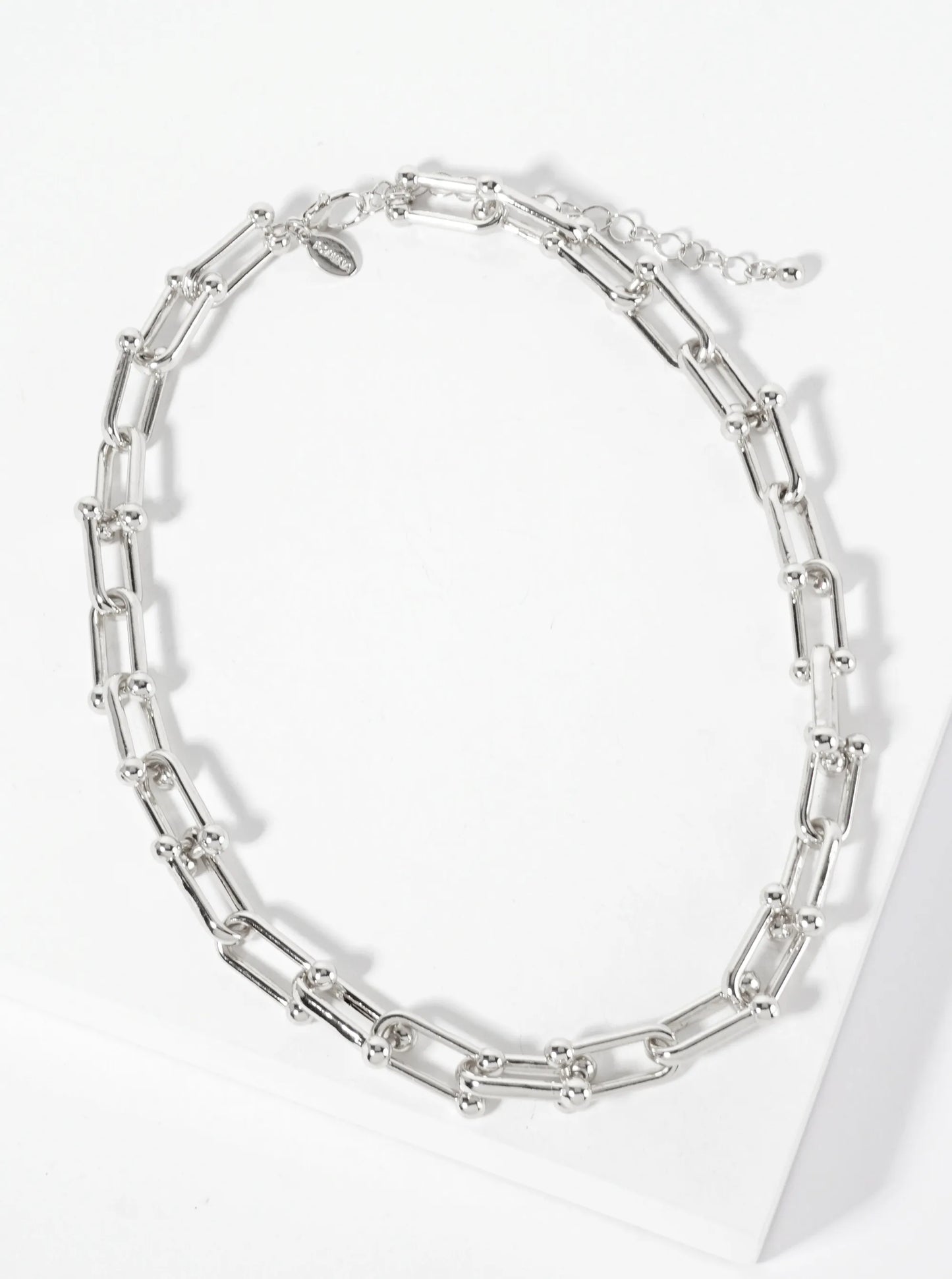 Polished Metal 18mm Horseshoe Chain Necklace