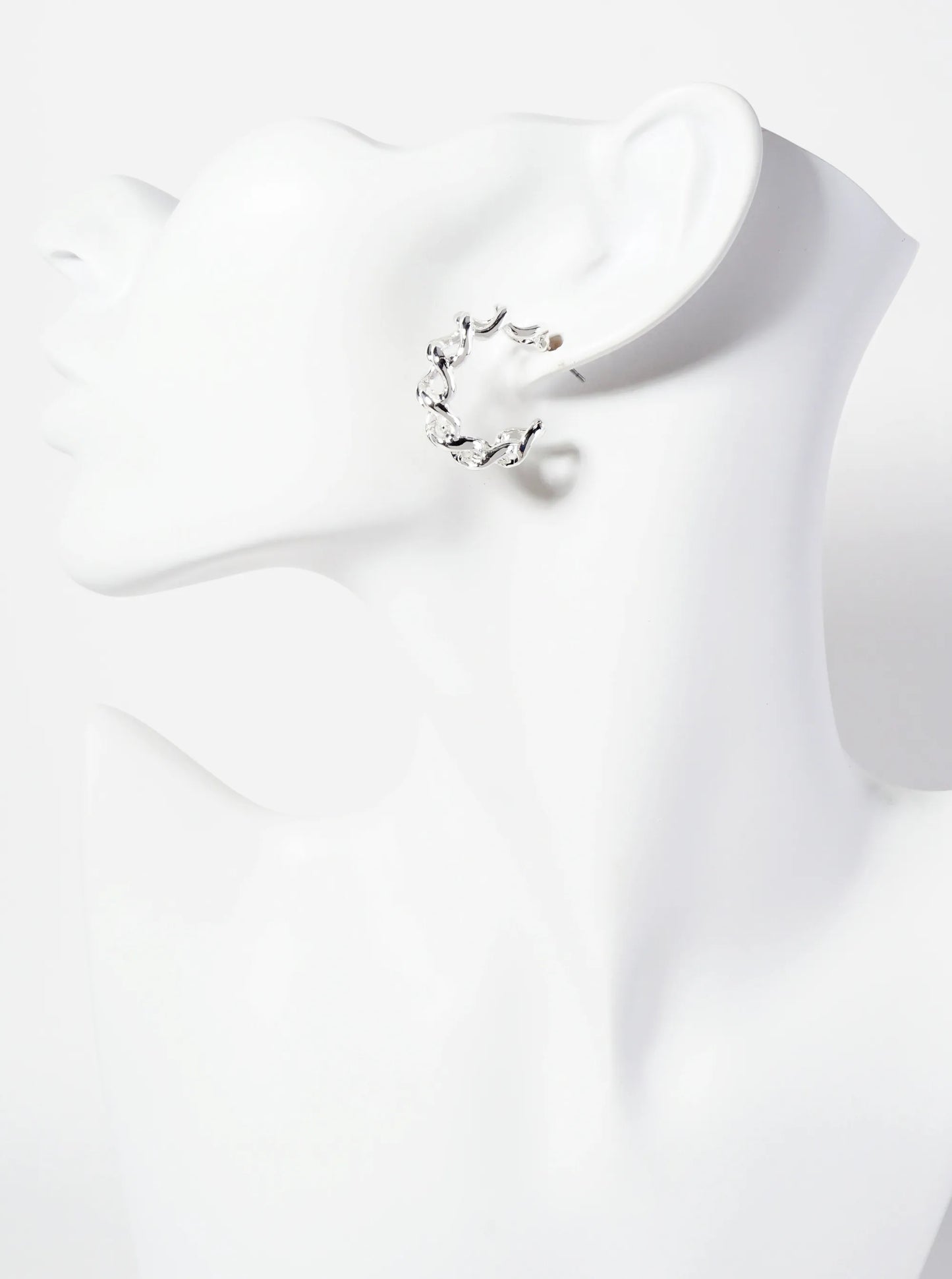 Polished Metal Chain Design 25mm Open Hoop Earrings