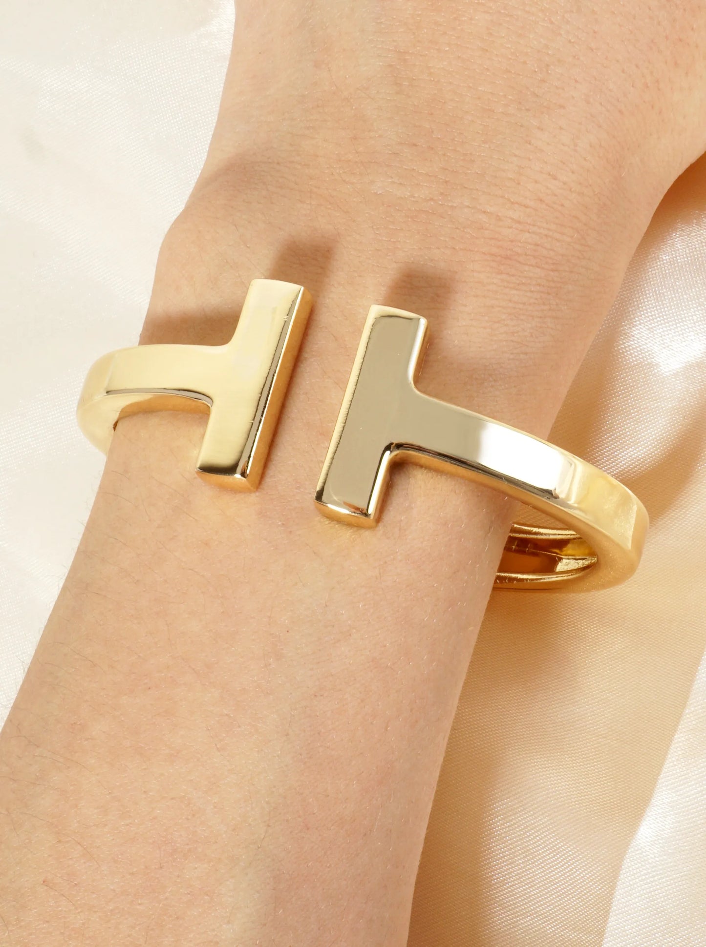 Polished Metal Double-T-Shape Hinged Bangle Bracelet