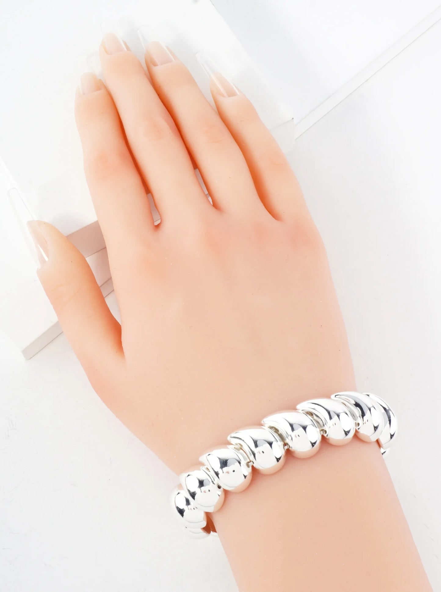 Polished Metal Hollow Teardrop Stretch Bangle Bracelet