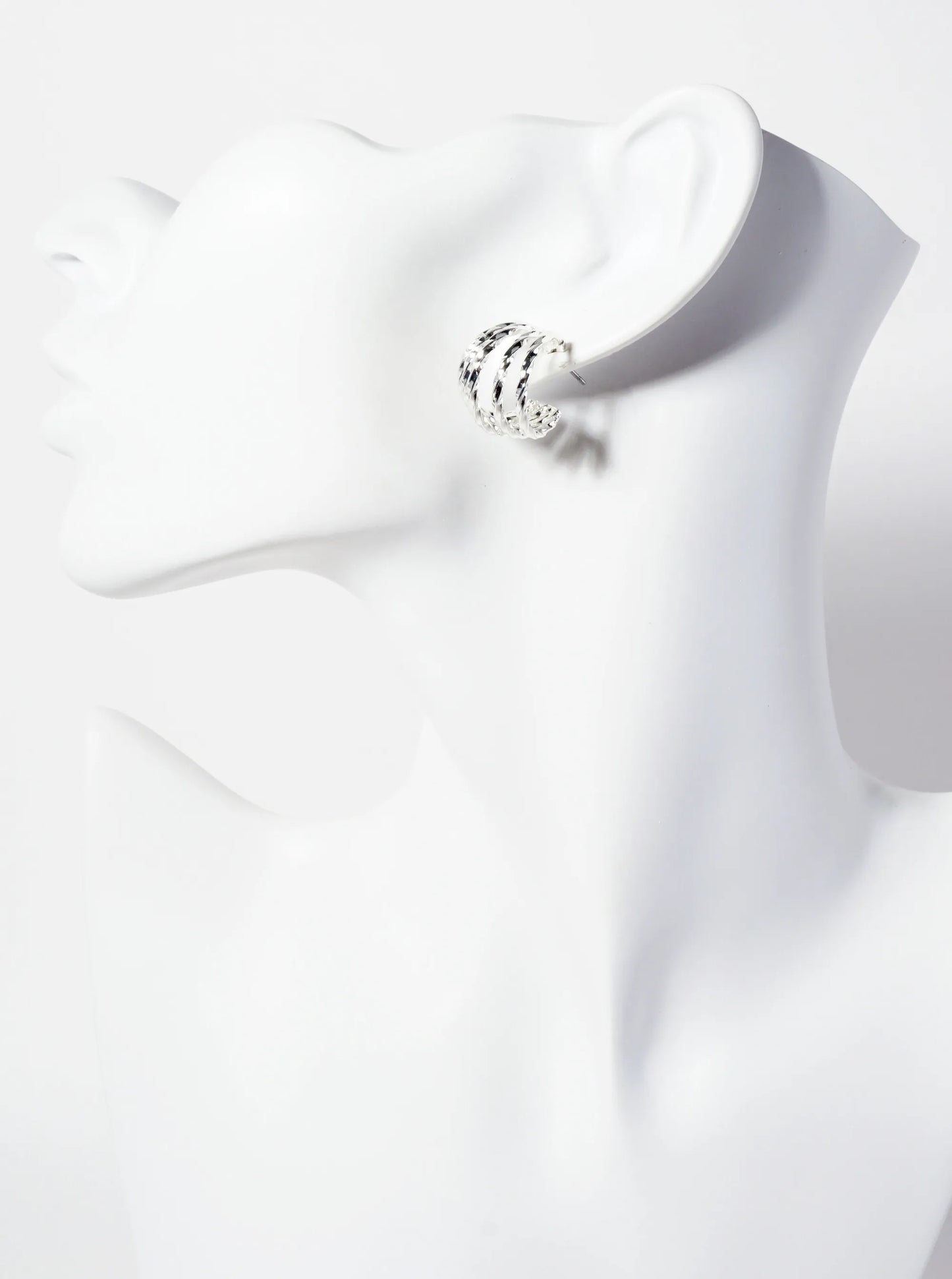 Polished Metal Textured Layered 18mm Claw Hoop Earrings