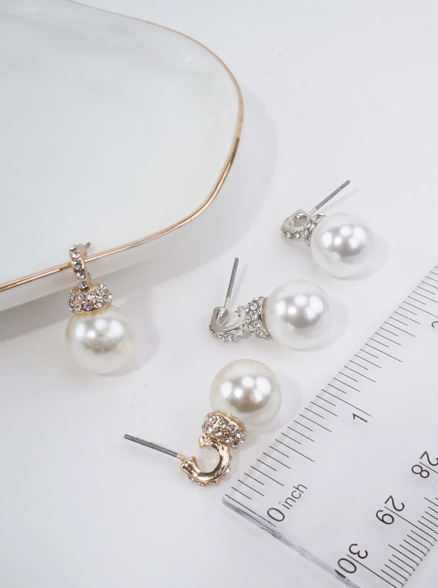 Polished Zinc Alloy Stud Earrings