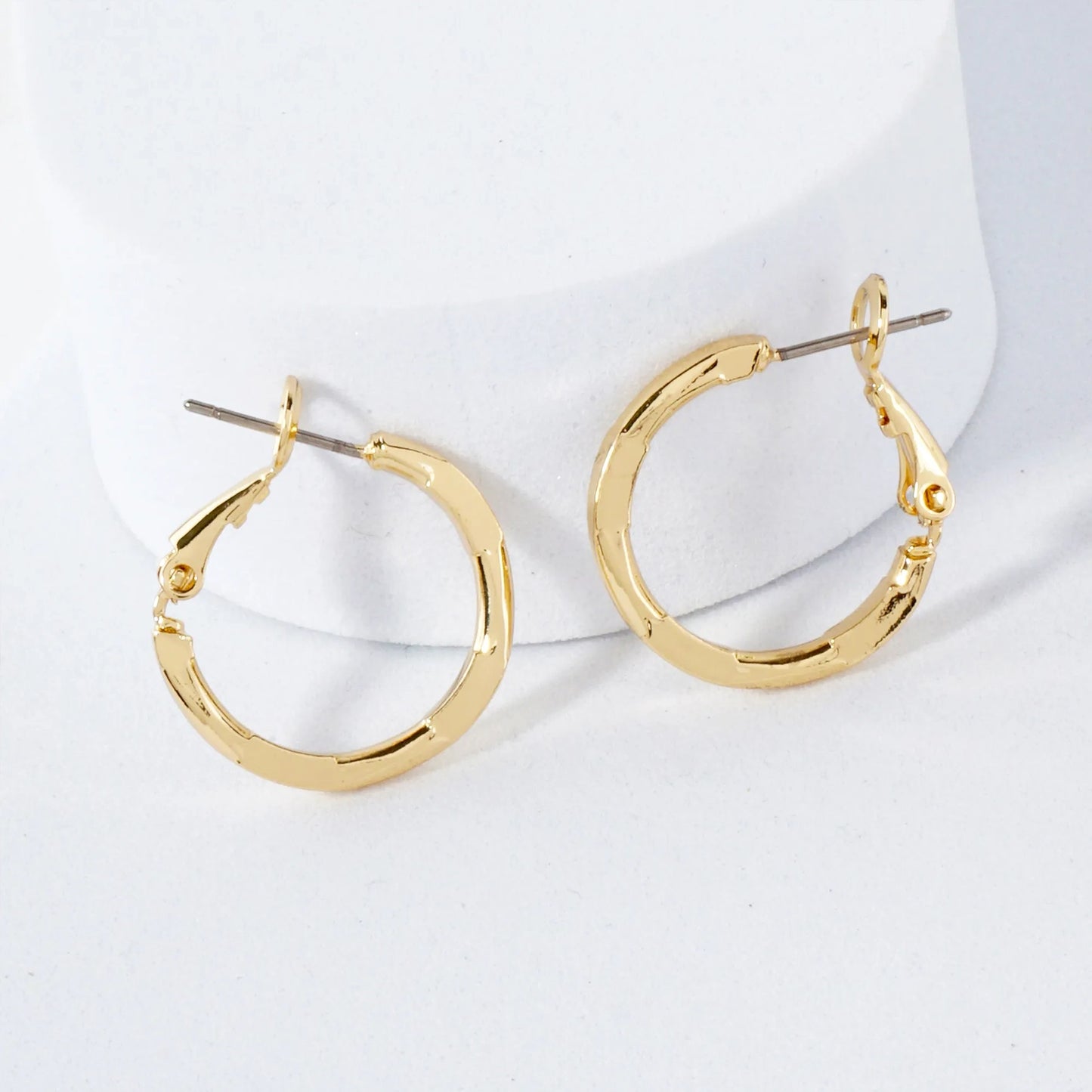 Pressed-Texture 14K-Gold-Dipped 20mm 2mm Thickness Brass Omega-Back Hoop Earrings