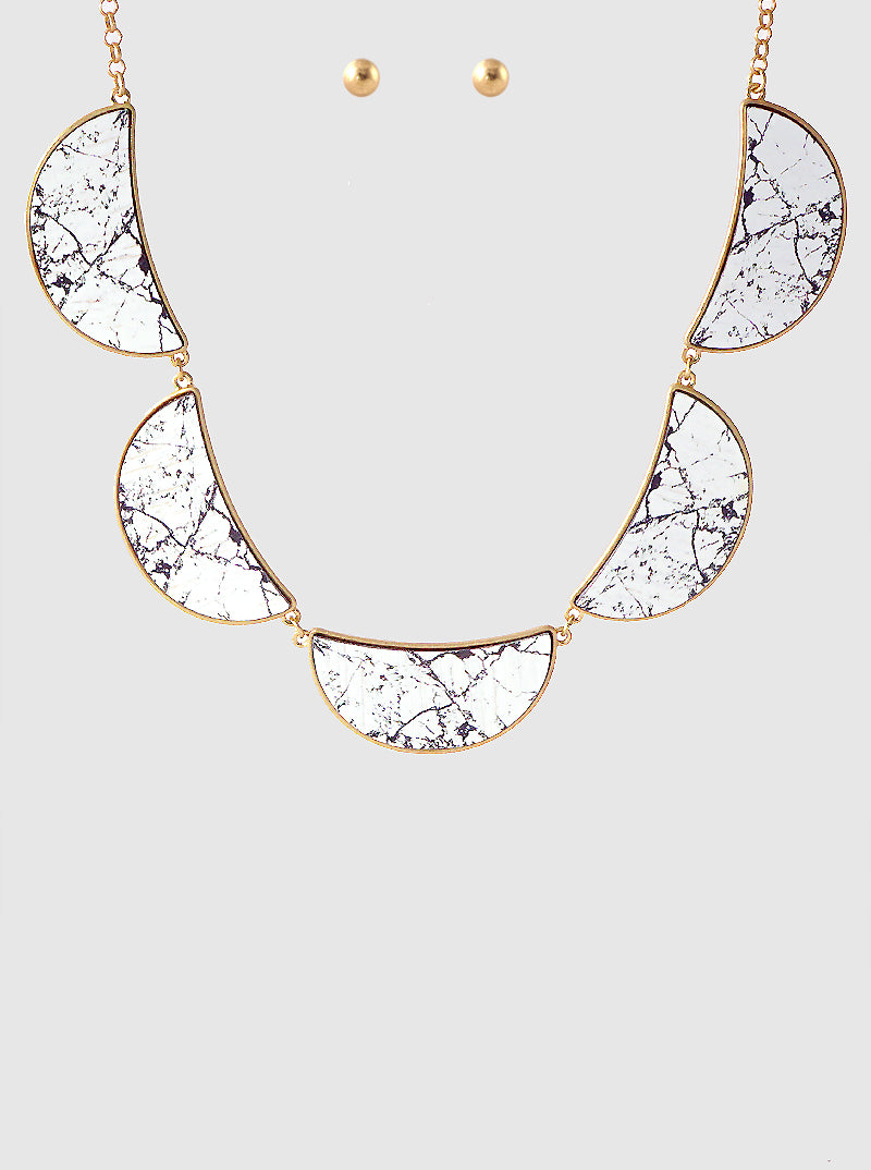Printed Wood Necklace Set With Earrings