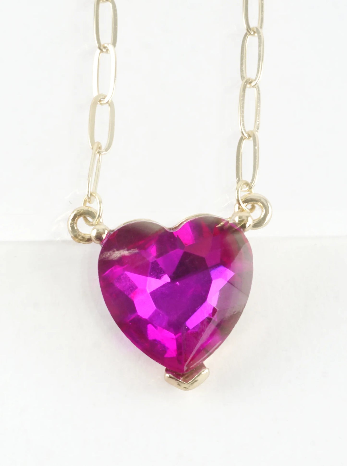 Prong Set Heart Pendant Short Necklace