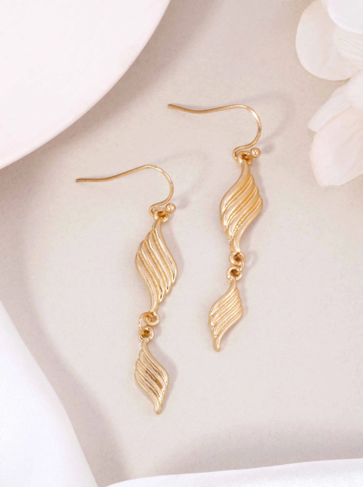 Ribbed Double Leaf Drop Dangle Earrings