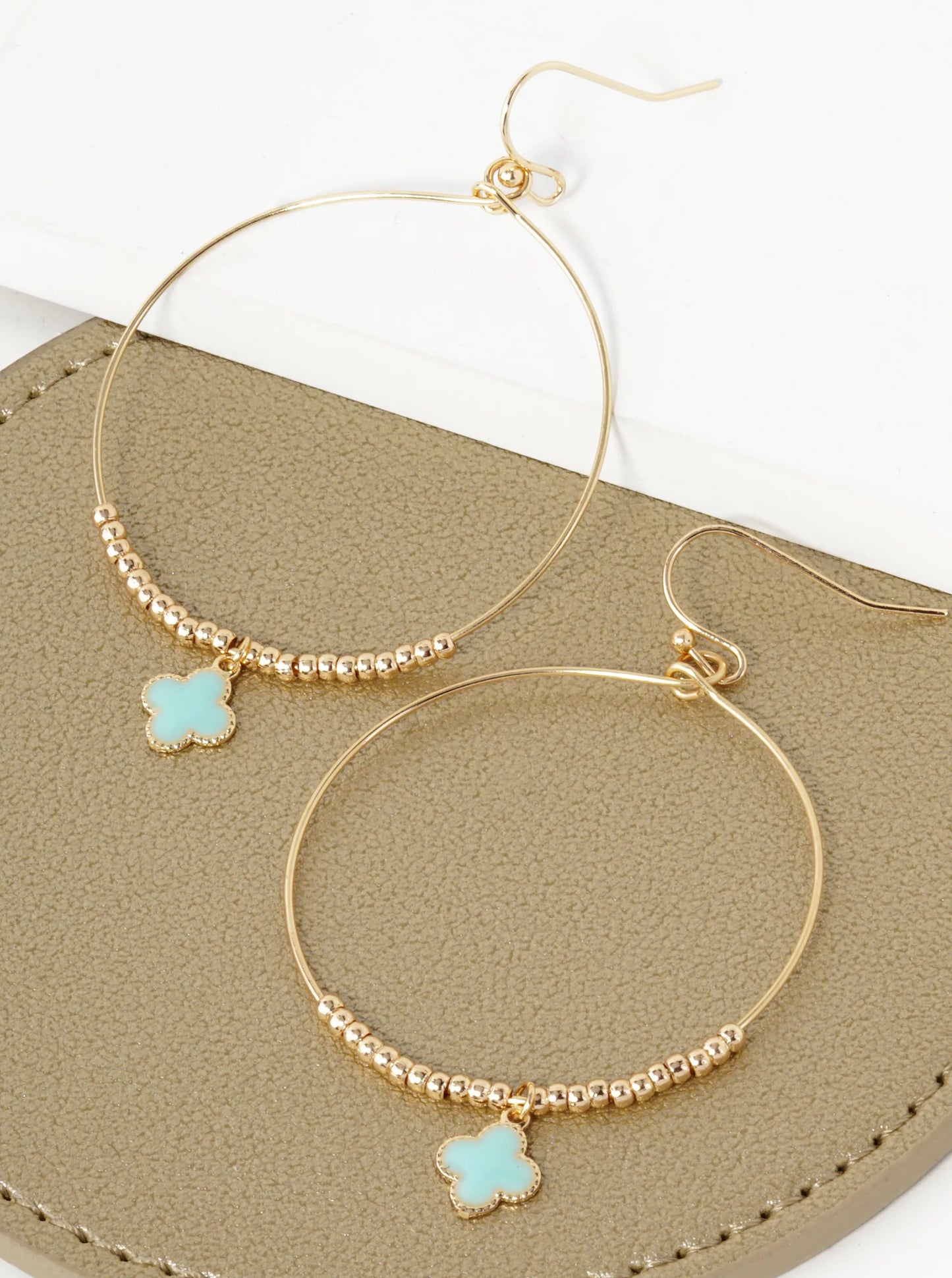 Quatrefoil Drop Wire Circle Lightweight Dangle Earrings