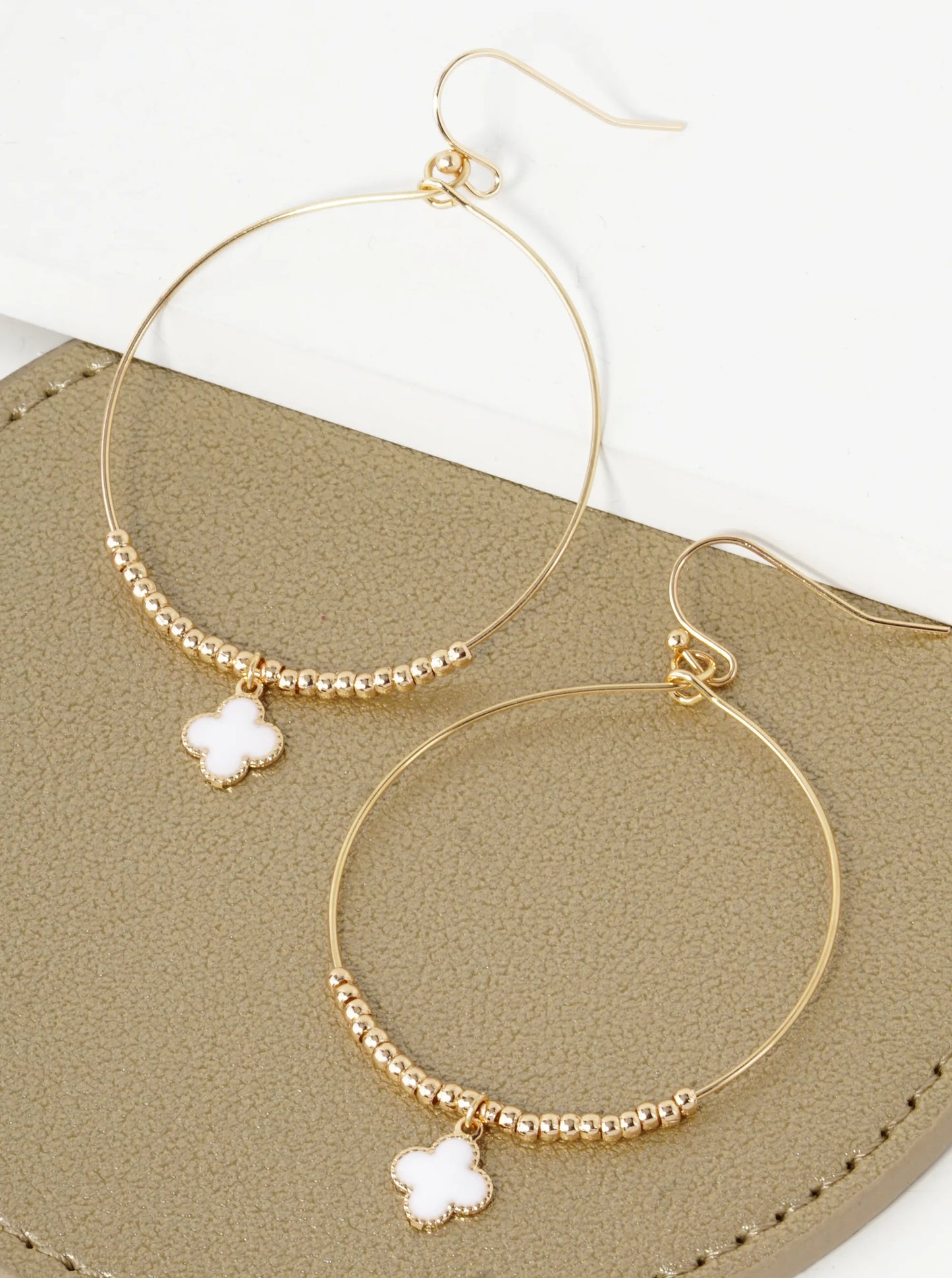 Quatrefoil Drop Wire Circle Lightweight Dangle Earrings