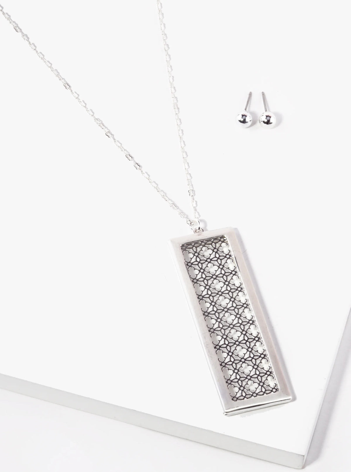 Quatrefoil Filigree Rectangle Pendant 32 Inch Long Necklace