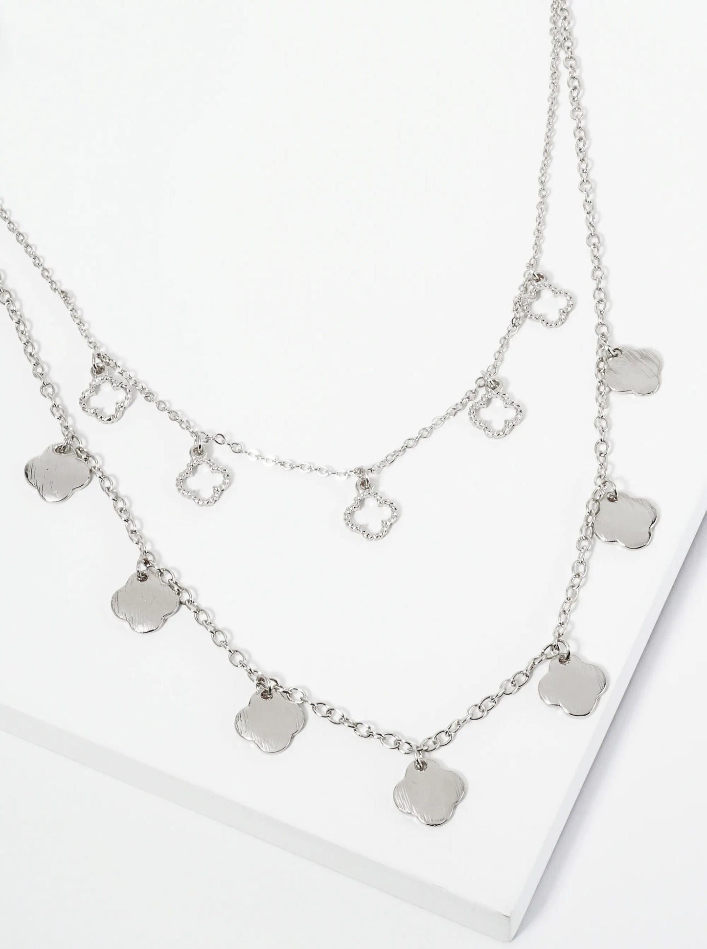 Quatrefoil Motif Layered Necklace
