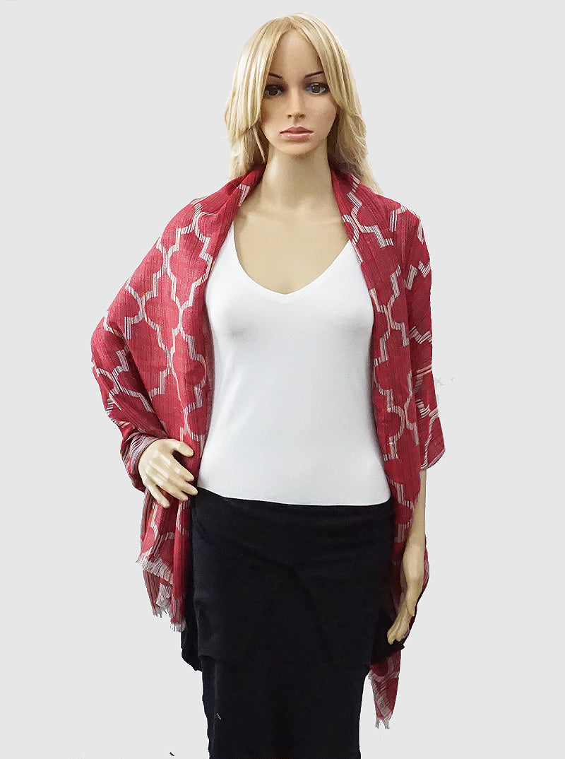 Quatrefoil Pattern Polyester Scarf With Fringe