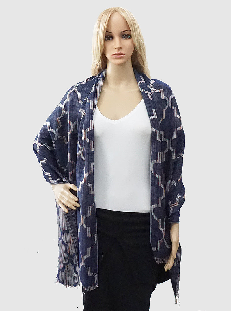 Quatrefoil Pattern Polyester Scarf With Fringe