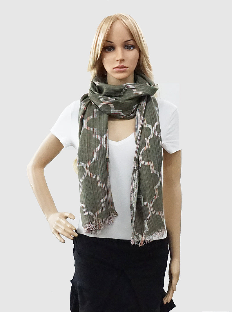Quatrefoil Pattern Polyester Scarf With Fringe
