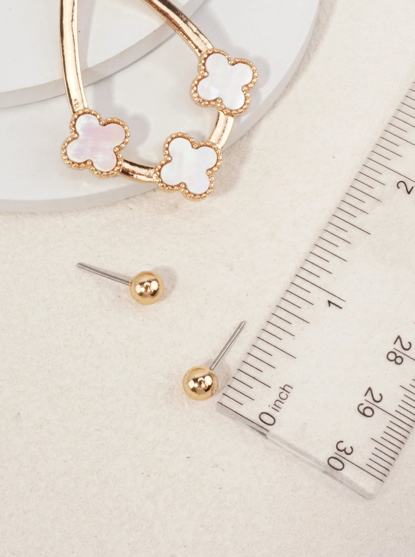 Quatrefoil Polished Pendant Necklace Set