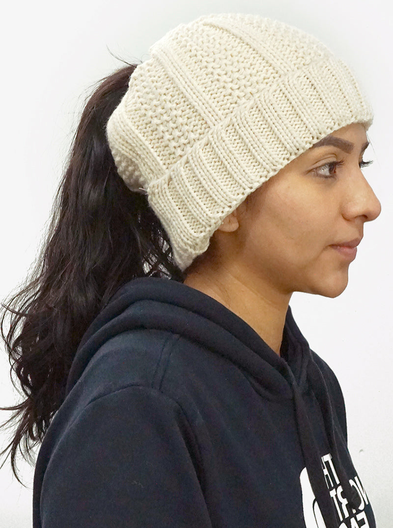 Ribbed Knit Peekaboo Ponytail Fleece Beanie