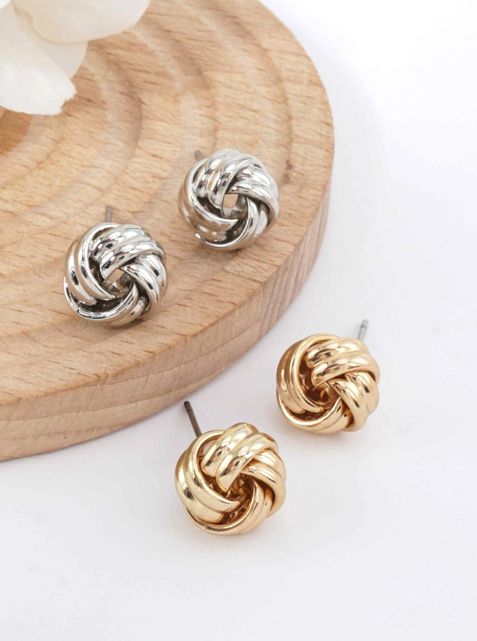 Ribbed-Knot-Stud-Earrings-61-E8050-GD-1-8GUIZR01072826K1136.jpg