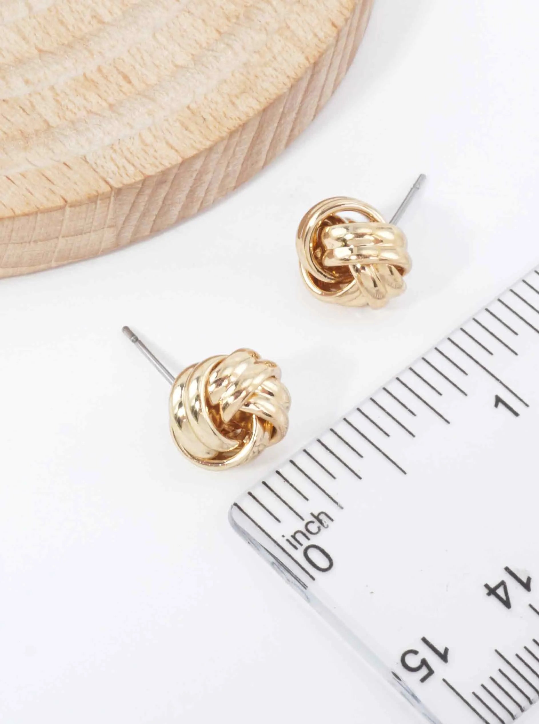 Ribbed-Knot-Stud-Earrings-61-E8050-GD-2-4VR4CL01072826K1136.jpg