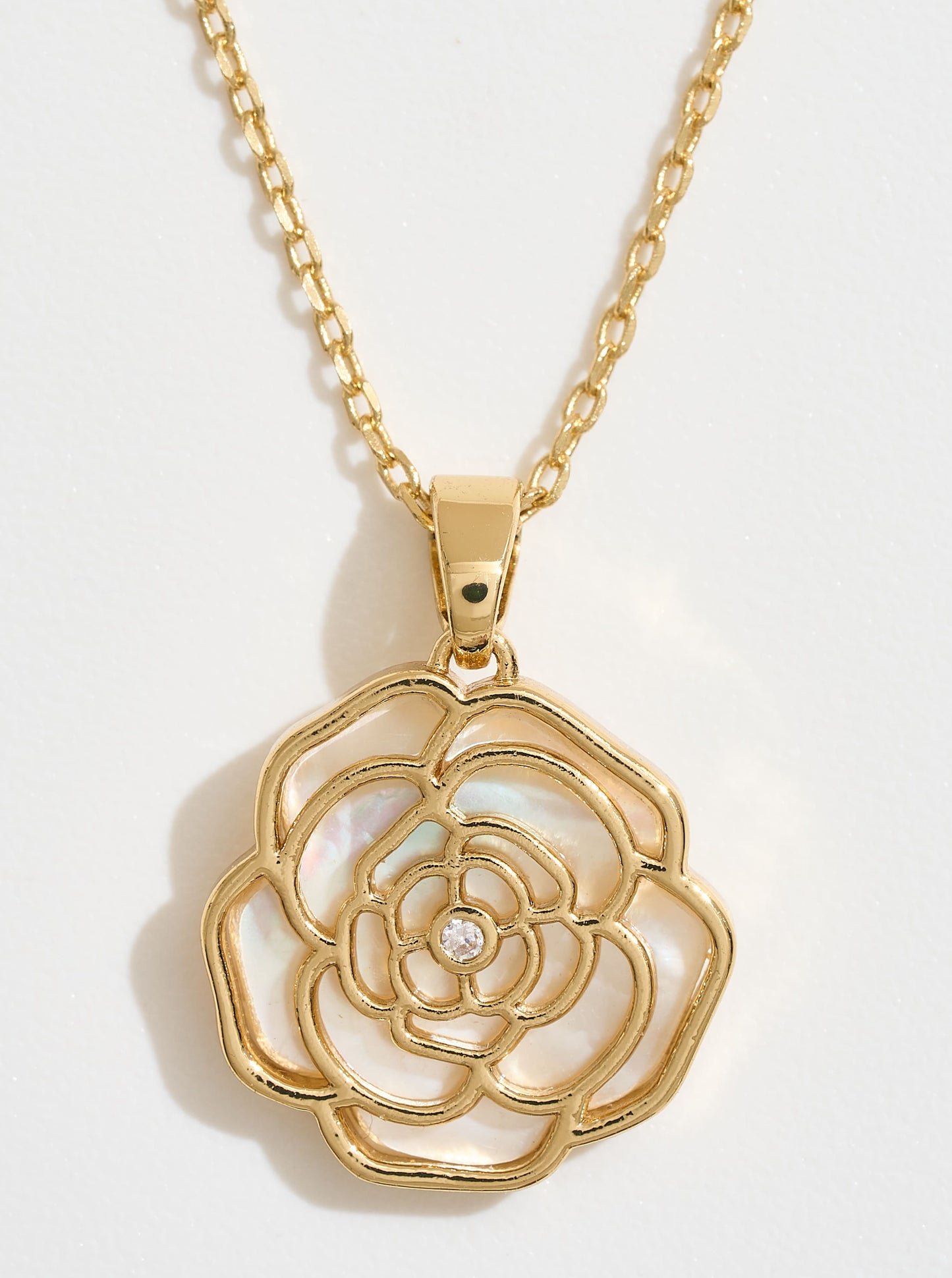 Romantic Flower Necklace With MOP Accent