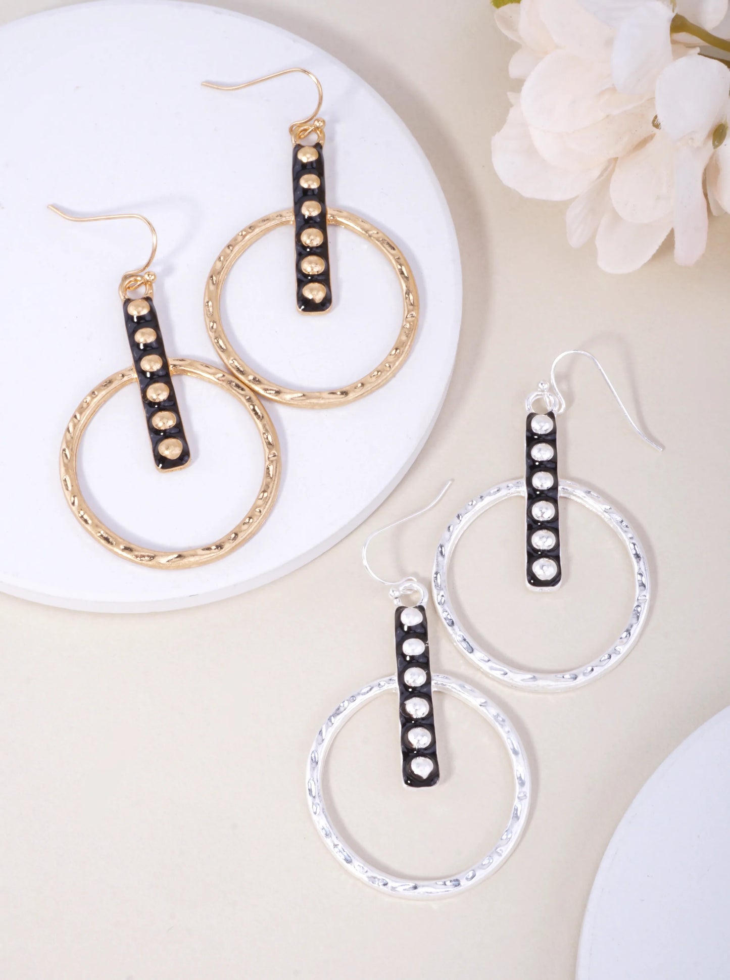 Round-Ball-Beaded-Geometric-Dangle-Earrings-149-SE1003-WS-1-T2YQ3H29074226K1000.jpg