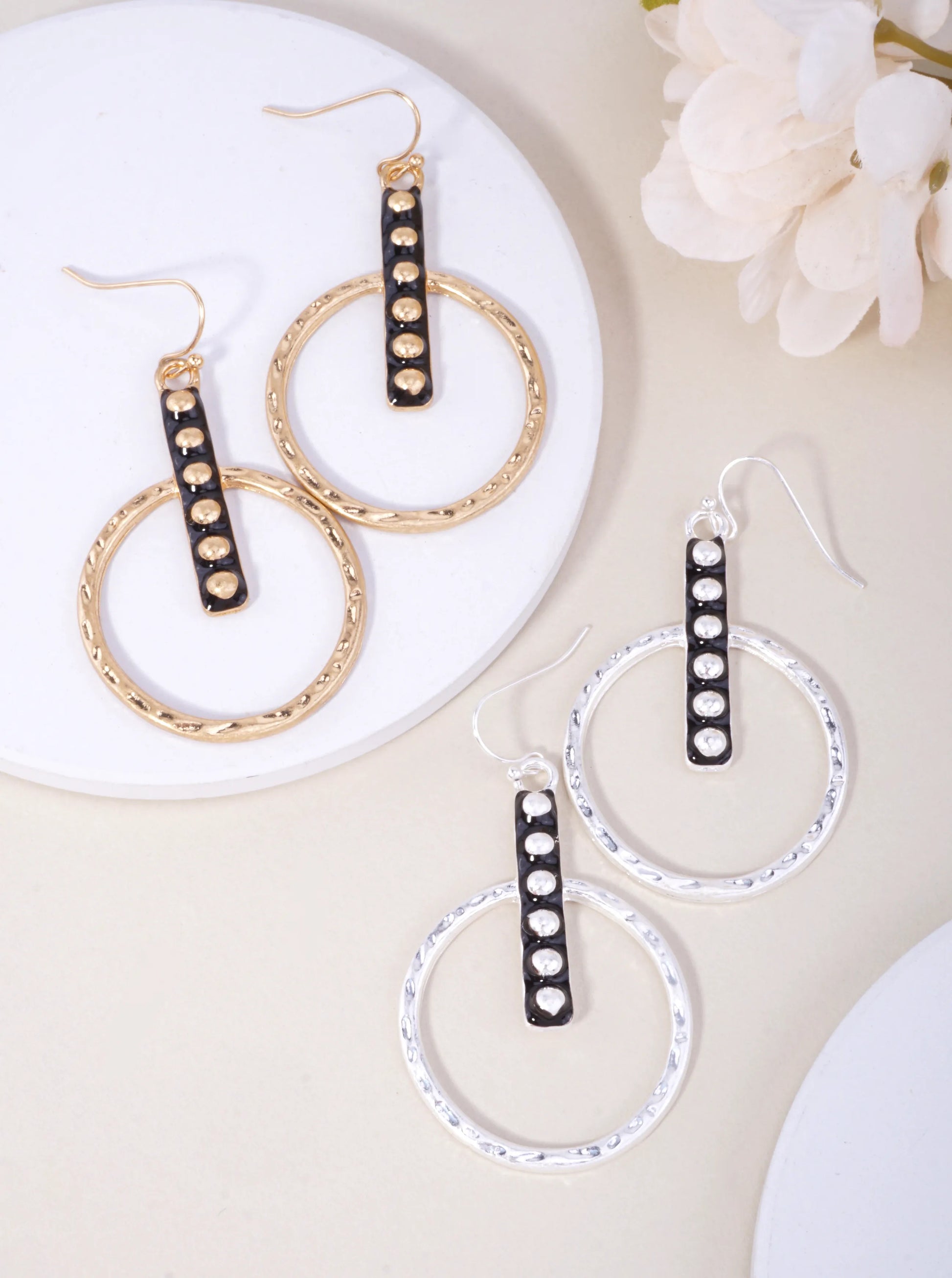 Round-Ball-Beaded-Geometric-Dangle-Earrings-149-SE1003-WS-1-T2YQ3H29074226K1000.jpg