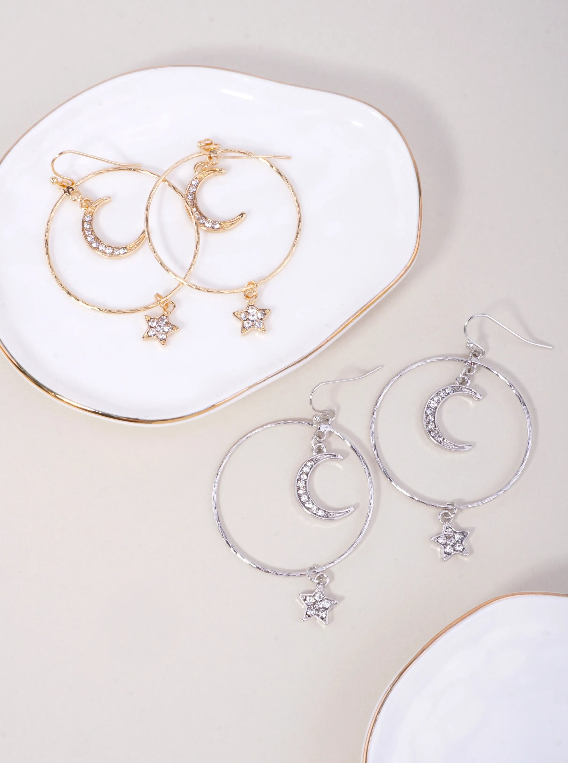 Round-Celestial-Moon-Star-Dangle-Earrings-149-AE6633-GD-2-6HL82S28074926K0318.jpg