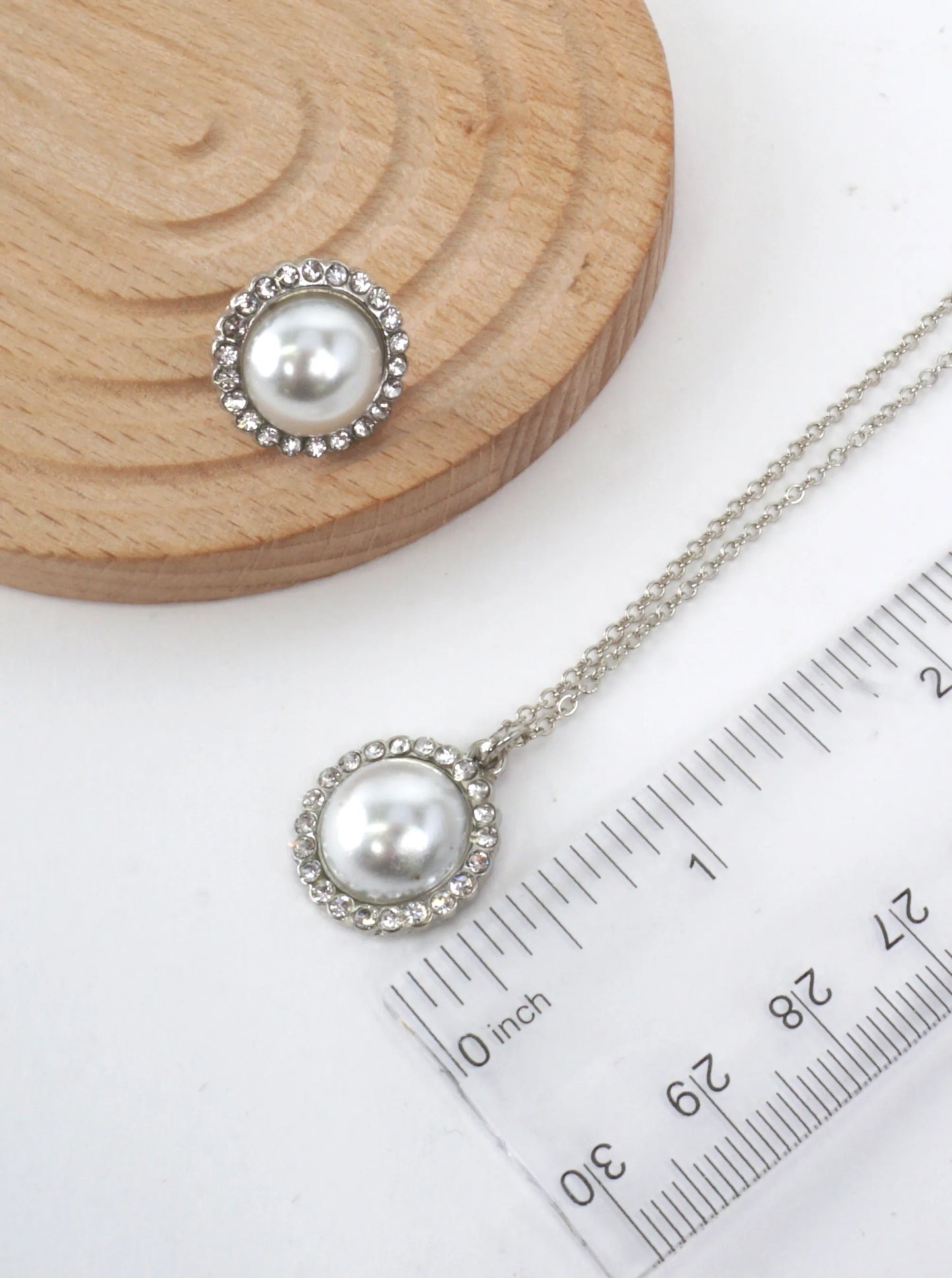 Round Pavé Pearl Pendant Necklace