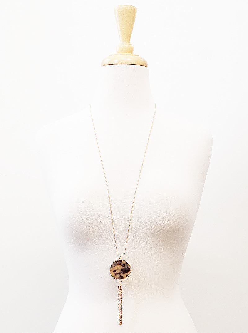 Round Shaped Cellulose Acetate Pendant With Zinc Alloy Tassel Chain Long Necklace