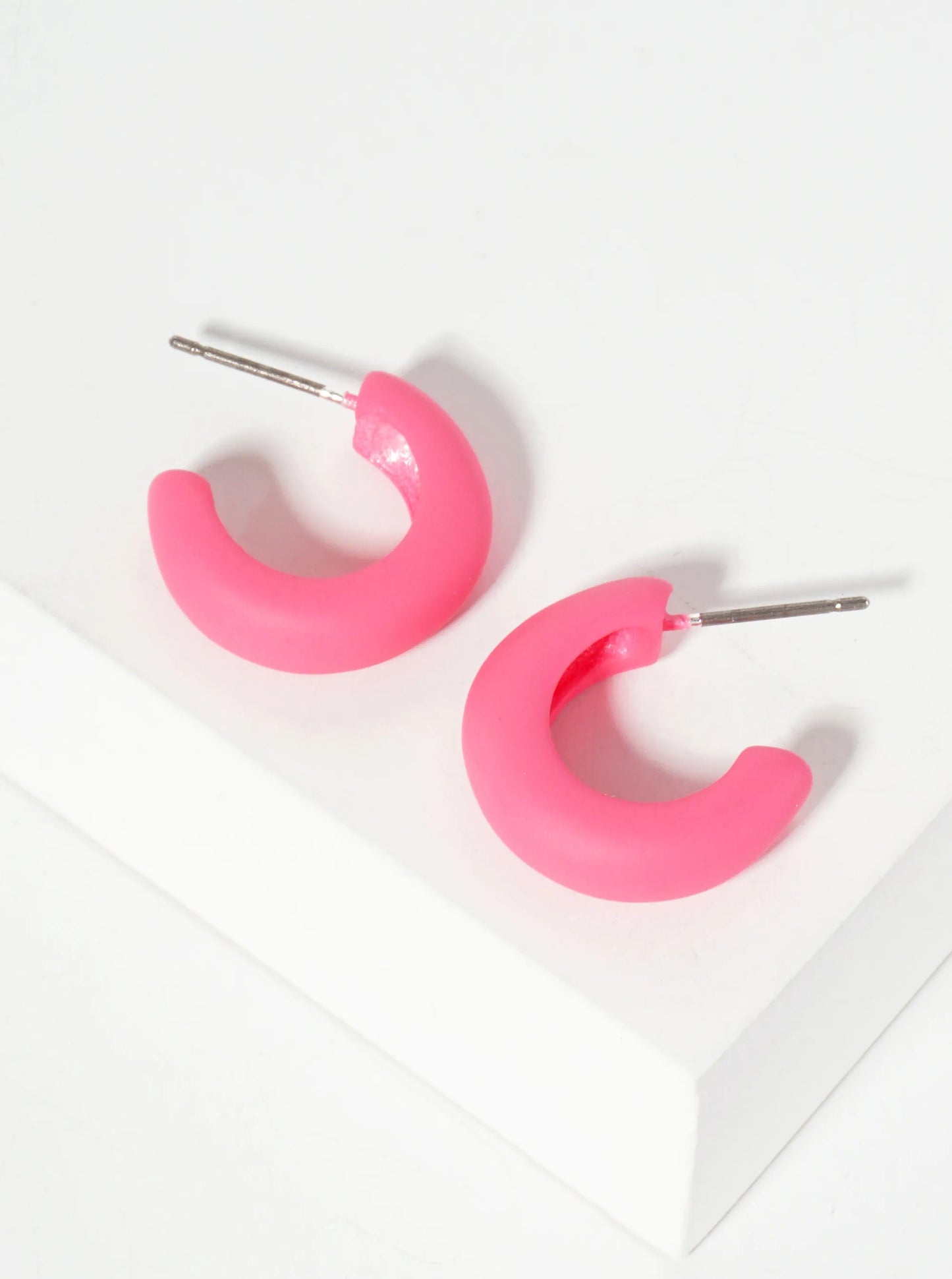 Rubber-Coated 20mm Open Huggie Hoop Earrings