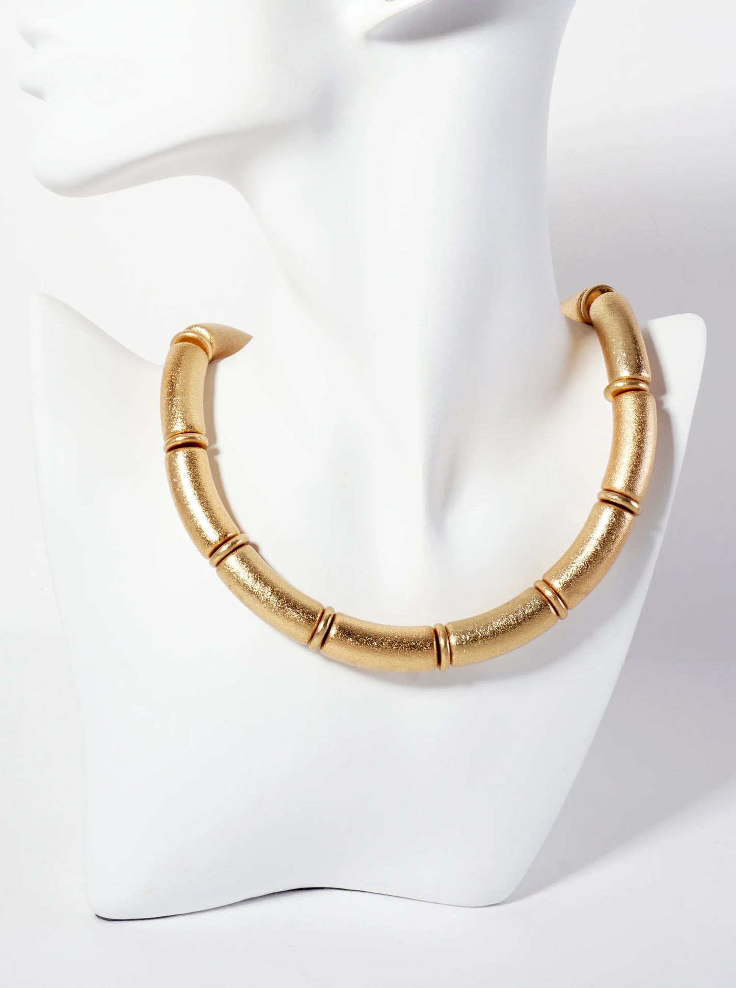 Sand-Texture Hollow Curved Cylinder Chain 16-inch Necklace