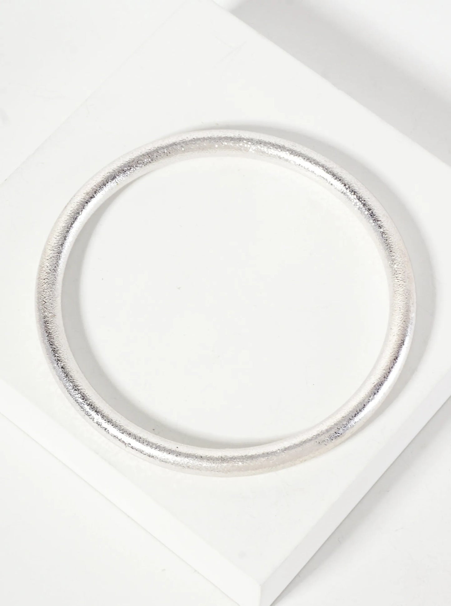 Sand-Texture Metal Polished Hollow 6mm Bangle Bracelet