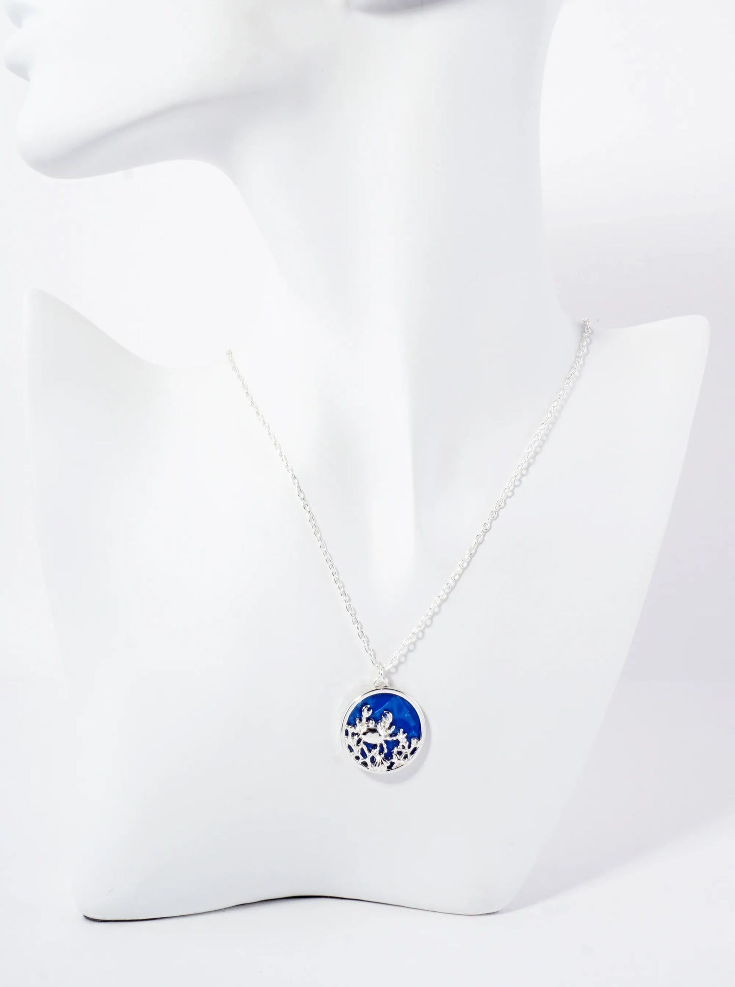 Sea-Life Crab Circle Pendant 16-inch Necklace