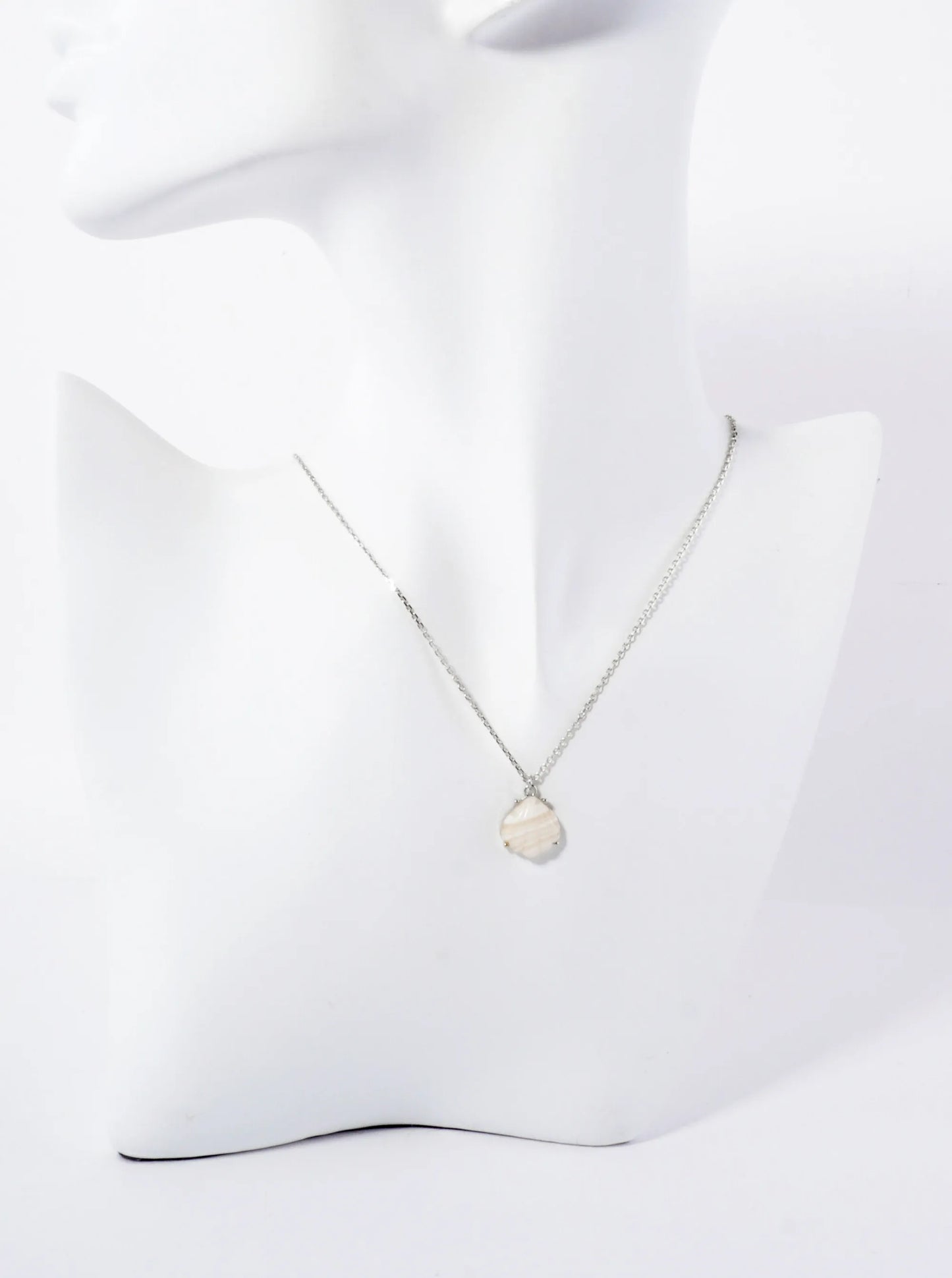 Sea-Life Semi-Precious Natural-Stone Shell Pendant Hypoallergenic 18K-Gold-Dipped Station Necklace