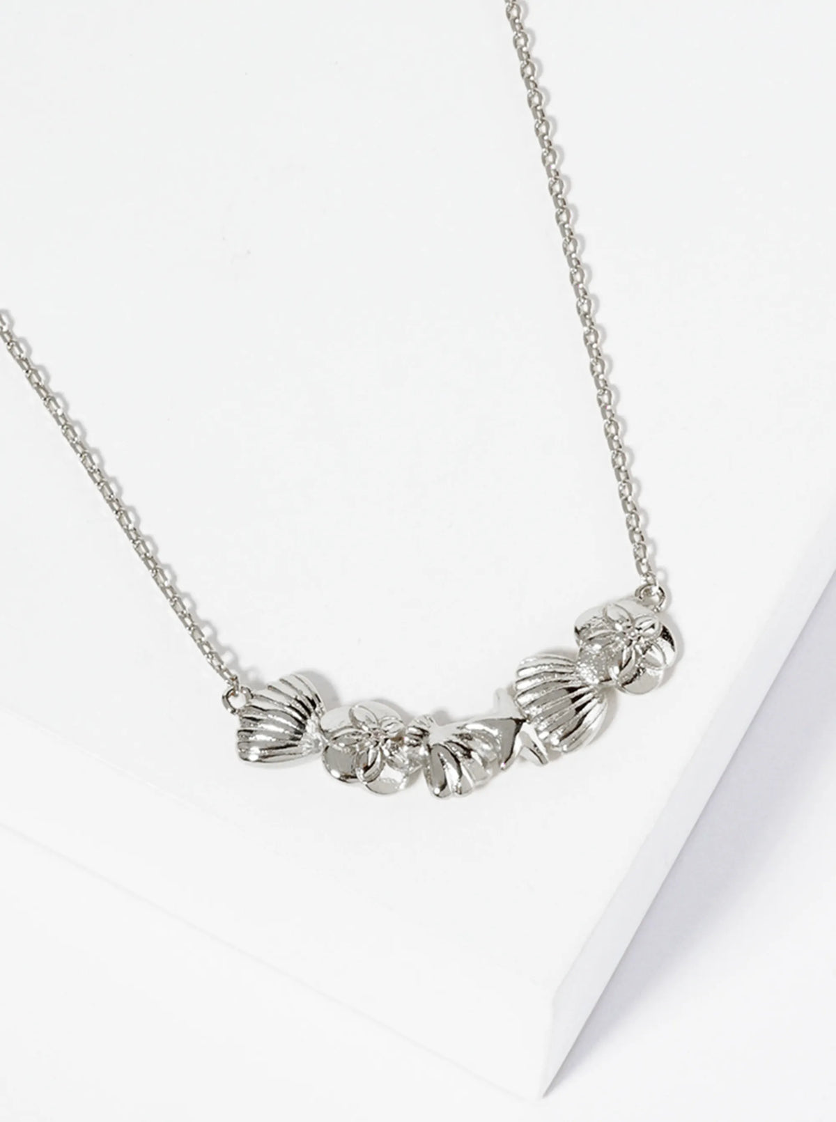 Sea-Life Textured Seashells Starfish Connected In-a-Curved-Shape Pendant Necklace