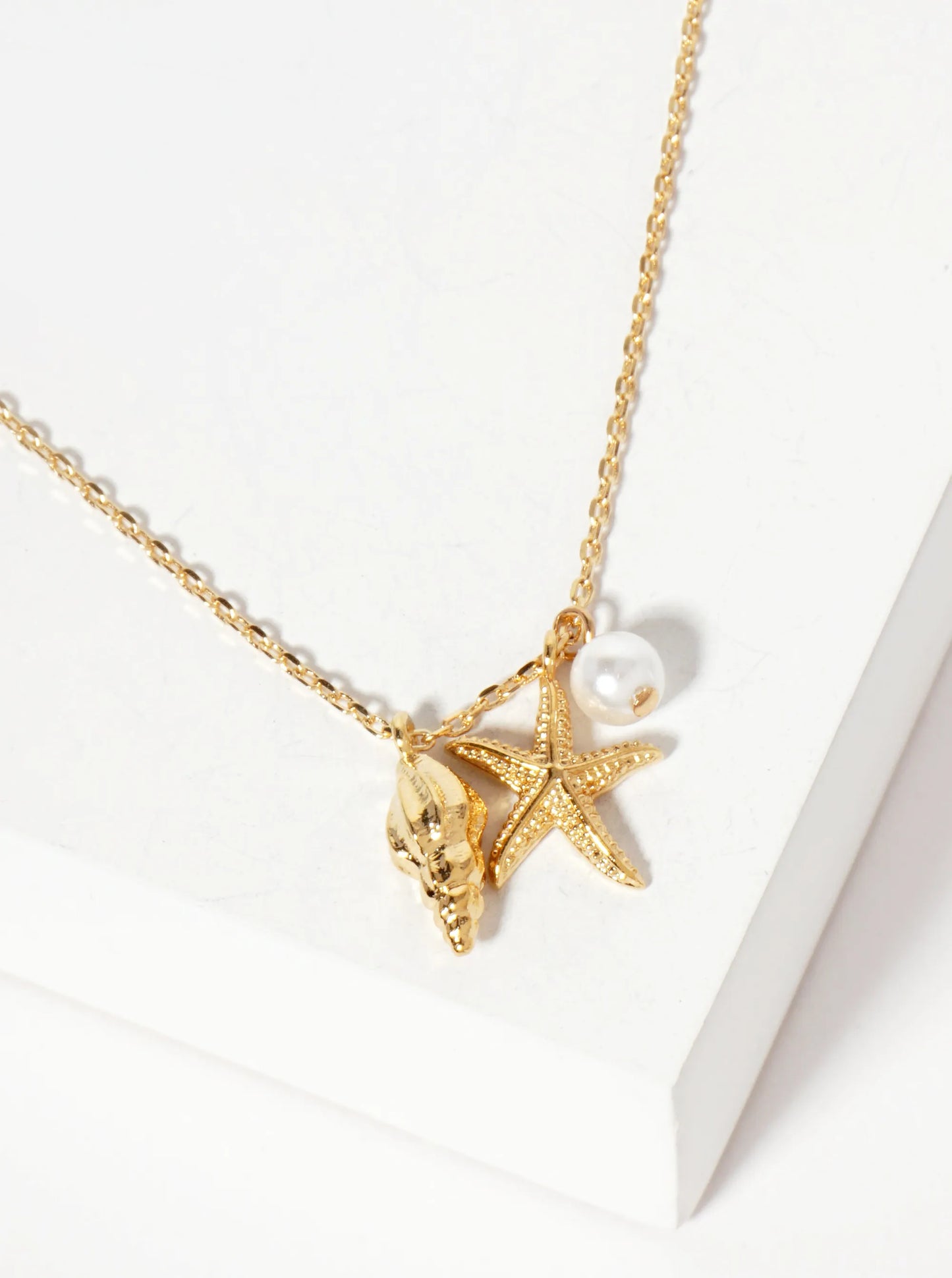 Sea-Life-Theme Seashell Conch Starfish Pendant 18K-Gold-Dipped Necklace