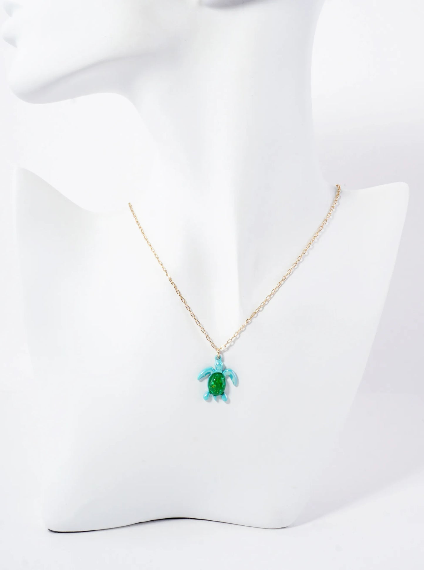 Sea-Life Turtle Pendant 16-inch Necklace