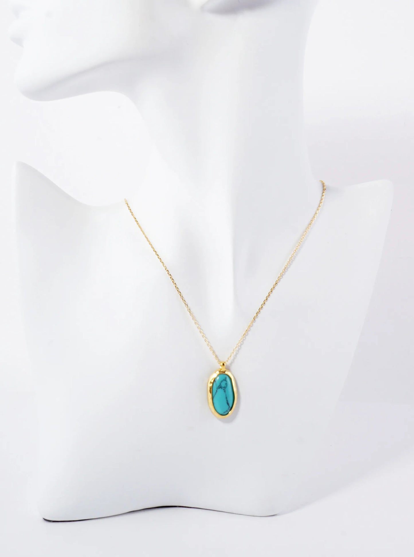 Semi-Precious Natural-Stone Oval-Shaped Pendant Hypoallergenic 18K-Gold-Dipped Necklace