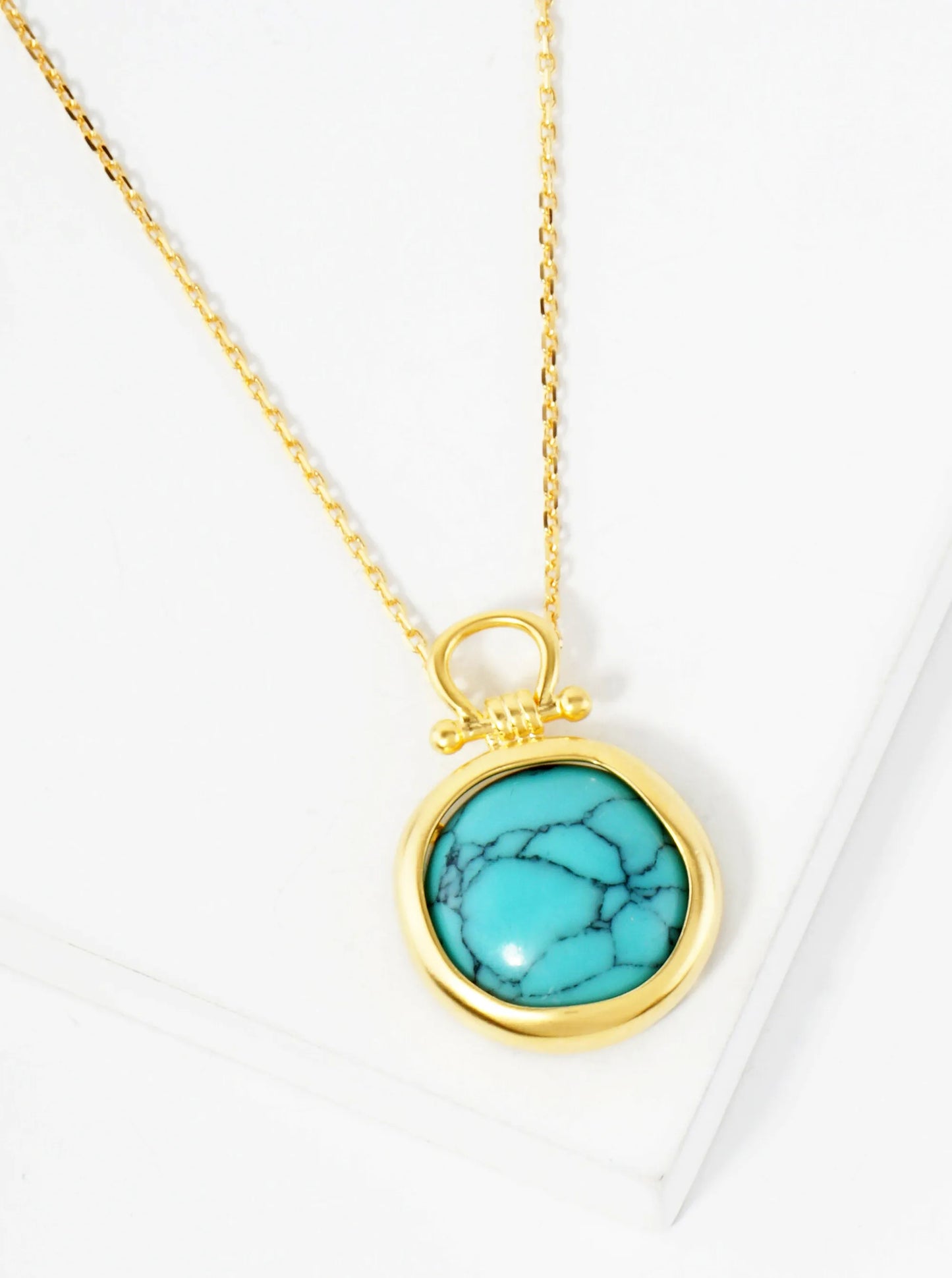 Semi-Precious Natural-Stone Round-Shaped Pendant Hypoallergenic 18K-Gold-Dipped Necklace