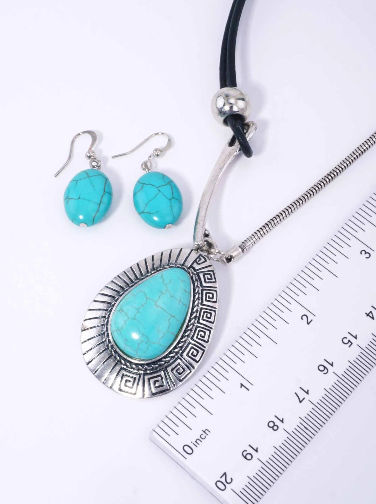 Semiprecious Stone Teardrop Pendant Necklace Set